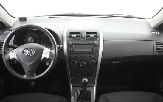 Toyota Corolla 1.60 механика, фото №1