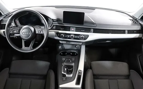 Audi A4 2.00 робот, фото №1