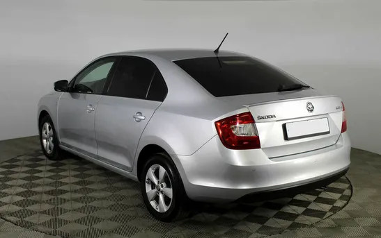 Skoda Rapid 1.40 робот, фото №1