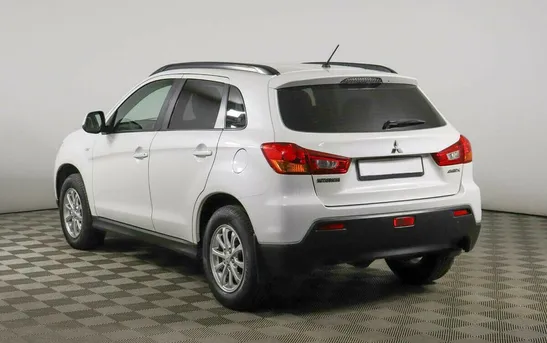 Mitsubishi ASX 1.80 вариатор, фото №1