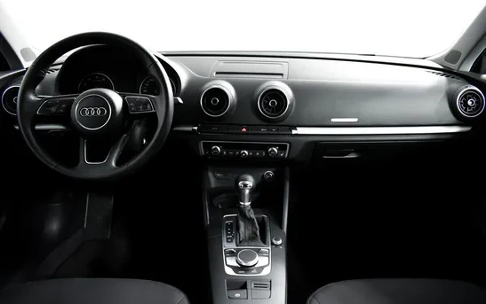 Audi A3 1.40 робот, фото №1