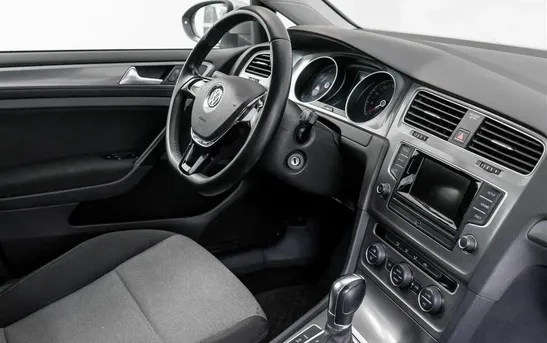 Volkswagen Golf 1.40 робот, фото №1