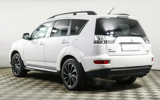 Mitsubishi Outlander 2.00 вариатор, фото №1