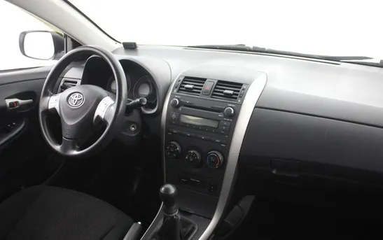 Toyota Corolla 1.60 механика, фото №1