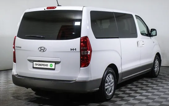 Hyundai H-1 2.50 автомат, фото №1