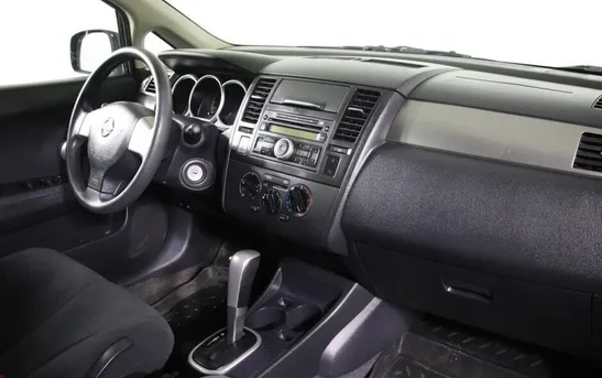 Nissan Tiida 1.60 автомат, фото №1