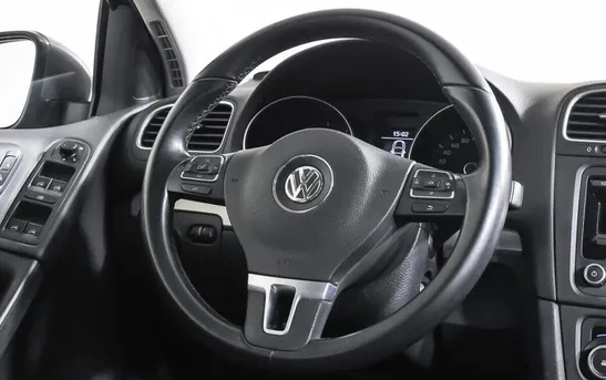 Volkswagen Golf 1.60 робот, фото №1