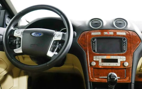 Ford Mondeo 2.00 механика, фото №1