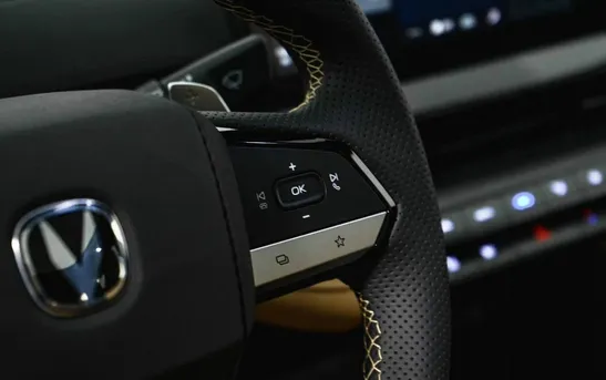 Changan UNI-V 1.50 робот, фото №1