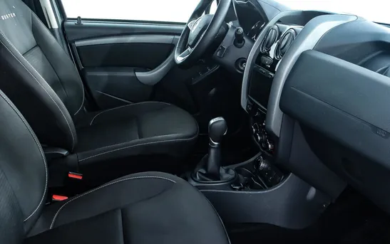 Renault Duster 2.00 автомат, фото №1