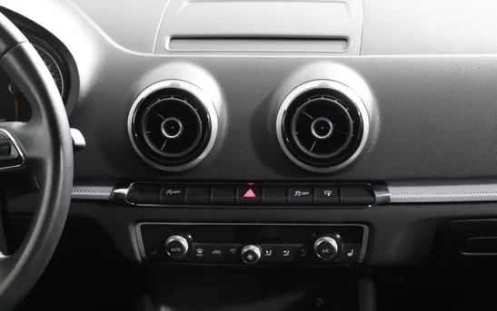 Audi A3 1.40 робот, фото №1