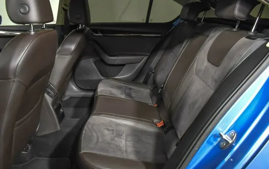 Skoda Octavia 1.80 робот, фото №1