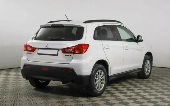 Mitsubishi ASX 1.80 вариатор, фото №1