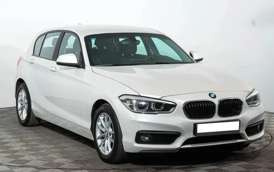 BMW 1 серии 1.50 автомат, фото №1