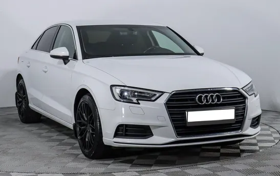 Audi A3 1.50 робот, фото №1