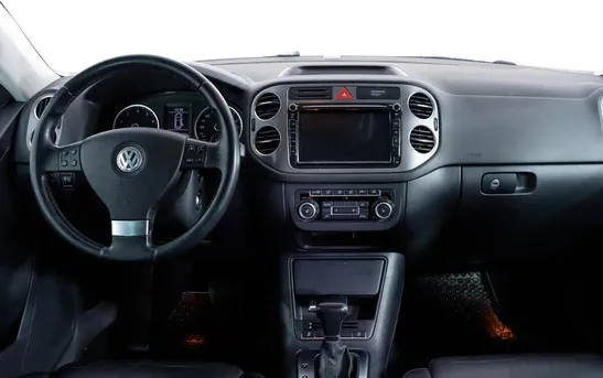 Volkswagen Tiguan 2.00 автомат, фото №1