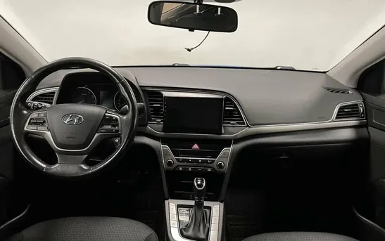 Hyundai Elantra 2.00 автомат, фото №1