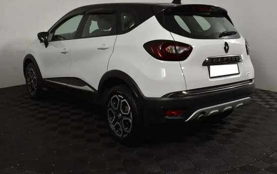 Renault Kaptur 1.30 вариатор, фото №1