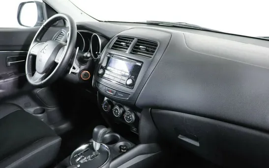 Mitsubishi ASX 1.80 вариатор, фото №1