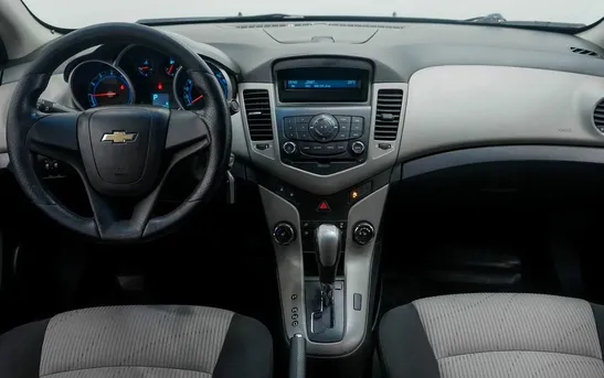 Chevrolet Cruze 1.60 автомат, фото №1