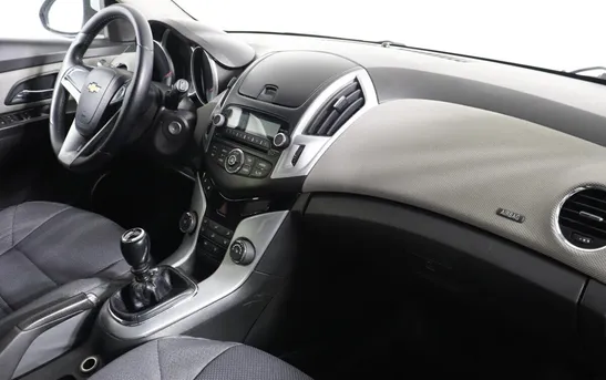 Chevrolet Cruze 1.60 механика, фото №1