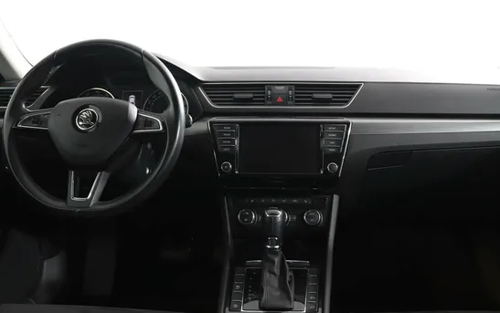 Skoda Superb 2.00 робот, фото №1