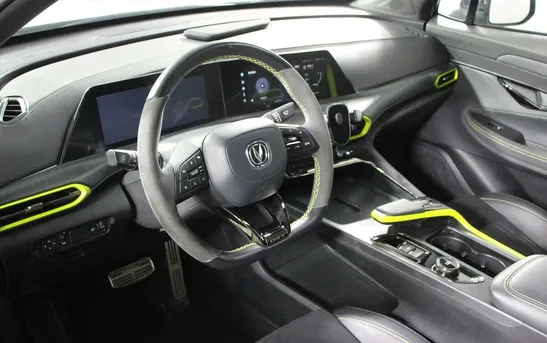 Changan UNI-T 1.50 робот, фото №1