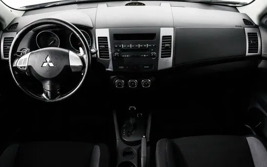 Mitsubishi Outlander 2.40 вариатор, фото №1