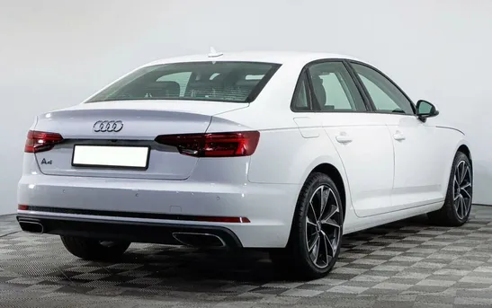 Audi A4 1.40 робот, фото №1