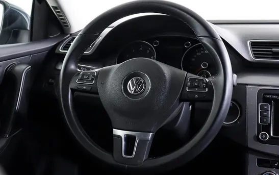 Volkswagen Passat 1.80 робот, фото №1