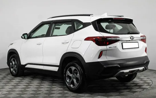 Kia Seltos 1.60 автомат, фото №1