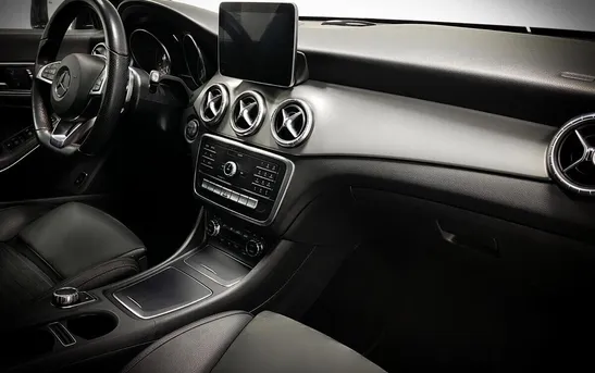 Mercedes-Benz CLA 1.60 робот, фото №1