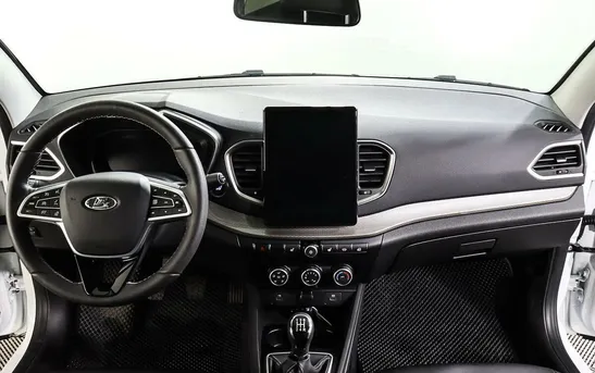 Lada (ВАЗ) Vesta 1.60 механика, фото №1