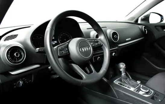 Audi A3 1.40 робот, фото №1