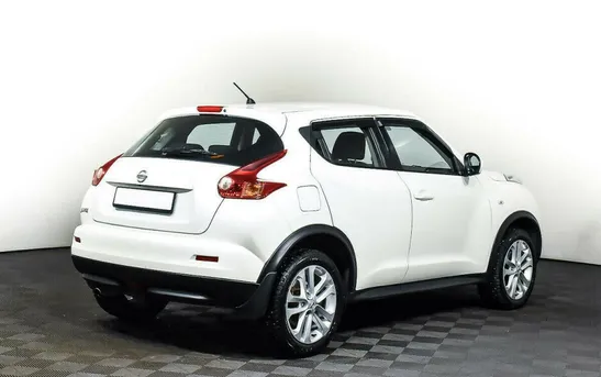 Nissan Juke 1.60 вариатор, фото №1