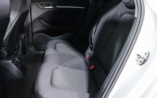 Audi A3 1.50 робот, фото №1