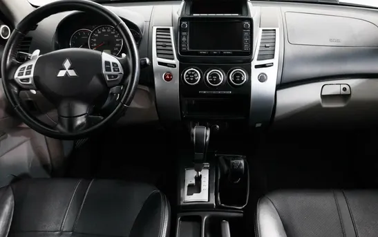 Mitsubishi Pajero Sport 2.50 автомат, фото №1