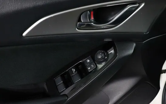 Mazda 3 1.50 автомат, фото №1