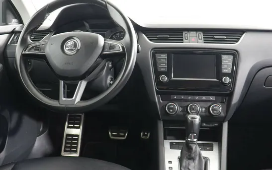 Skoda Octavia 1.80 робот, фото №1