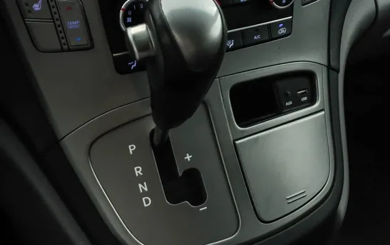 Hyundai H-1 2.50 автомат, фото №1