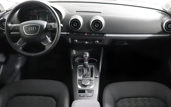 Audi A3 1.40 робот, фото №1