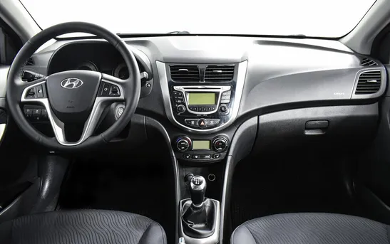 Hyundai Solaris 1.60 механика, фото №1