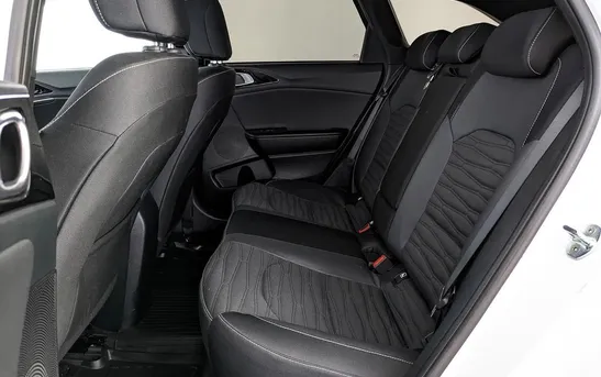 Kia Ceed 1.50 робот, фото №1