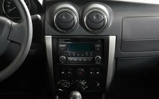 Nissan Almera 1.60 механика, фото №1