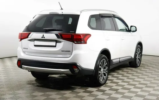 Mitsubishi Outlander 2.40 вариатор, фото №1