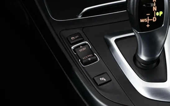 BMW 1 серии 1.50 автомат, фото №1