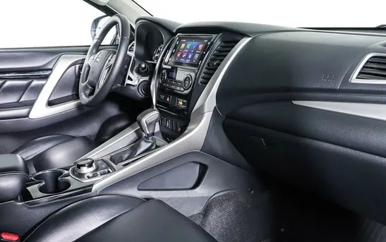 Mitsubishi Pajero Sport 2.40 автомат, фото №1