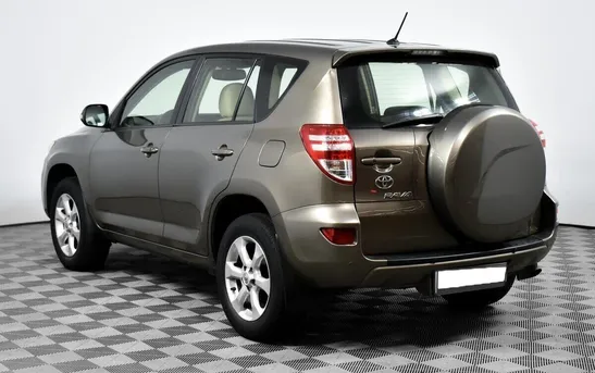 Toyota RAV4 2.00 вариатор, фото №1