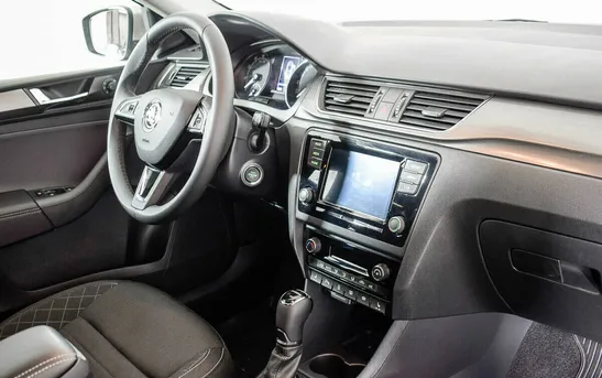 Skoda Rapid 1.40 робот, фото №1