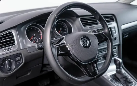 Volkswagen Golf 1.40 робот, фото №1